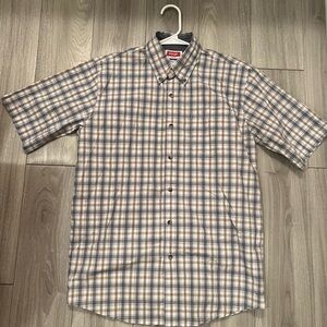Wrangler - Blue and White plaid Casual Button Down